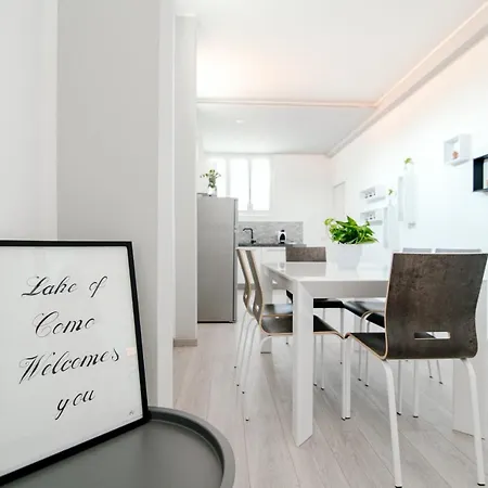 Apartment Bright - The House Of Travelers Como