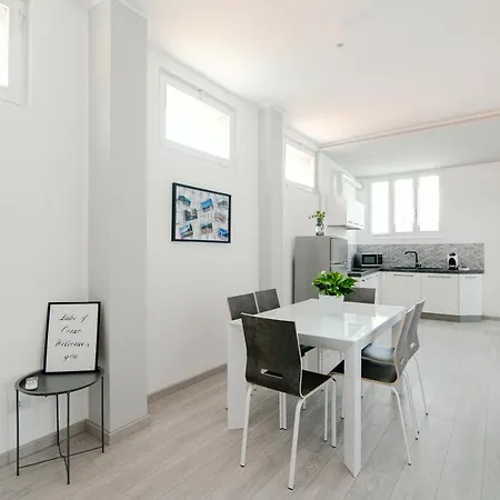 Bright - The House Of Travelers * Como