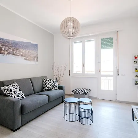 Bright - The House Of Travelers * Côme