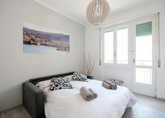 Bright - The House Of Travelers Apartman Como