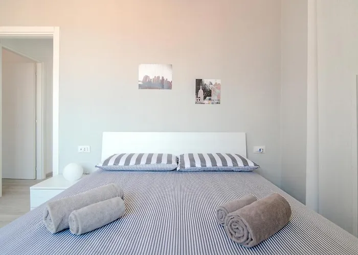 Bright - The House Of Travelers Apartman Como